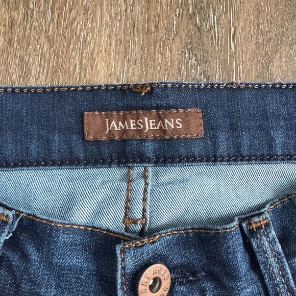 James Jeans, women’s size 28.  Randi style. Good used condition! - Picture 3 of 6